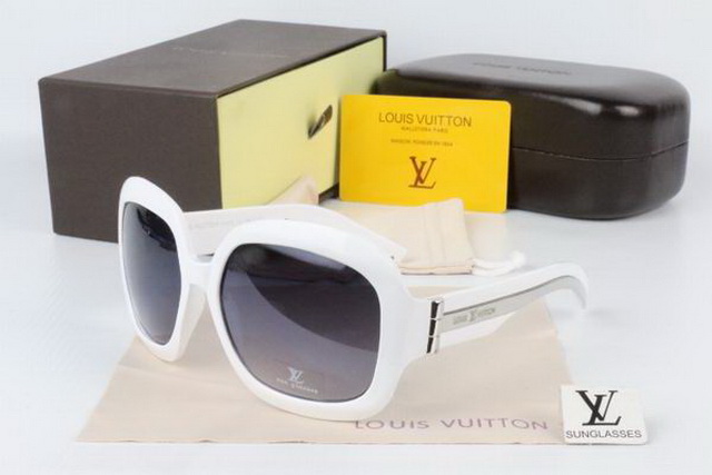 Iv Boutique Sunglasses 070